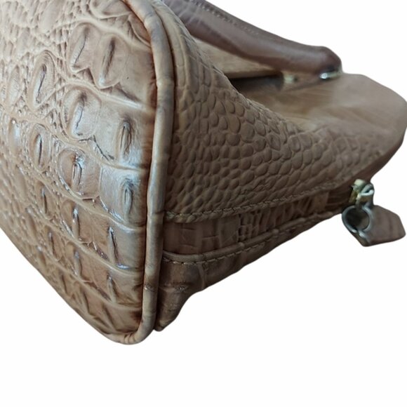 Marc Fisher pvc Crocodile embossed shoulder satchel curved shoulder bag - Picture 9 of 10